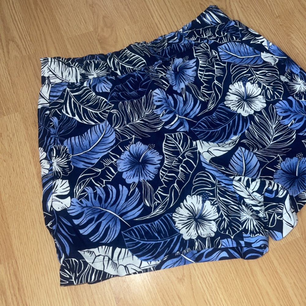 Talbots Blue Nantucket Pull-On Stretch Waist Paperbag 5” Shorts Size Large - Picture 5 of 10